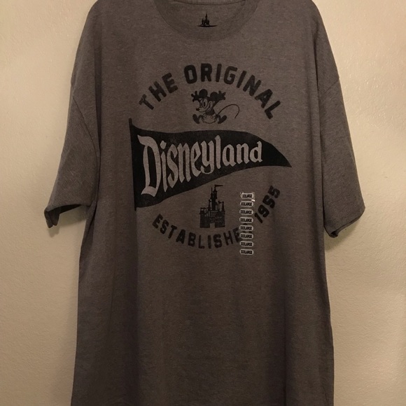 Disney Other - Disneyland Resort T-Shirt